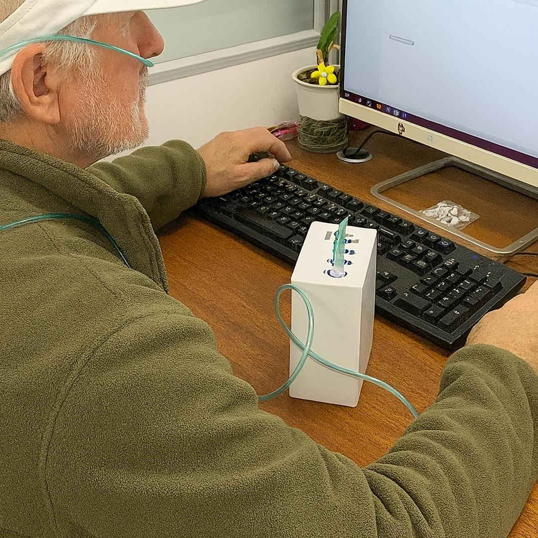 1L- 3L/min Light and Portable Smart Oxygen Concentrator with Adjustable Flow